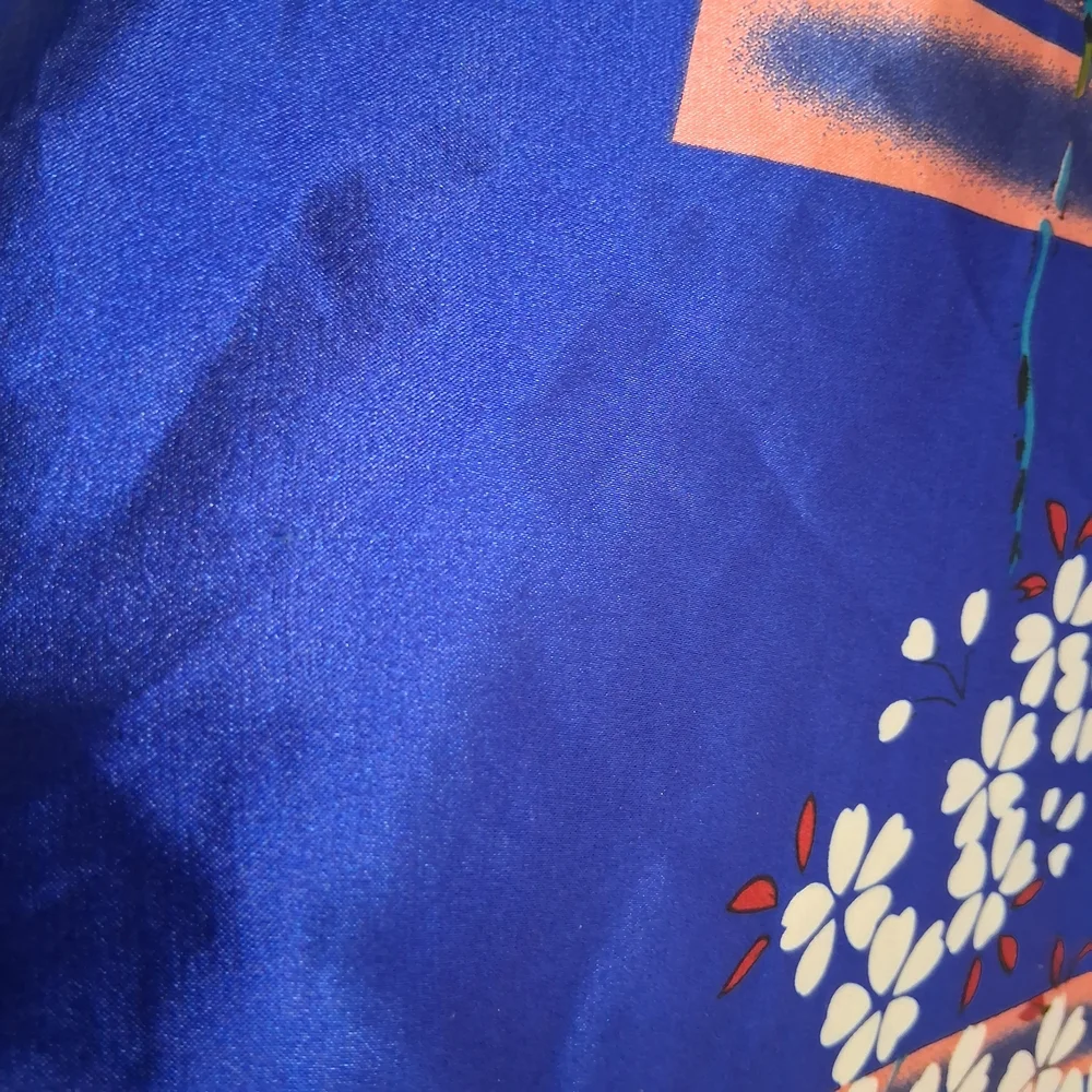 Royal Blue Satin Kimono Jacket with Geisha Print - Picture 14 of 15